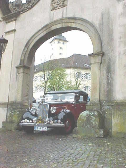 Hotel Zum Lamm Gundelsheim  ภายนอก รูปภาพ